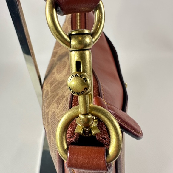 Pre-Owned Women’s Coach Chaise Signature Canvas Sling Contrast Trim Leather Bag - Picture 9 of 14